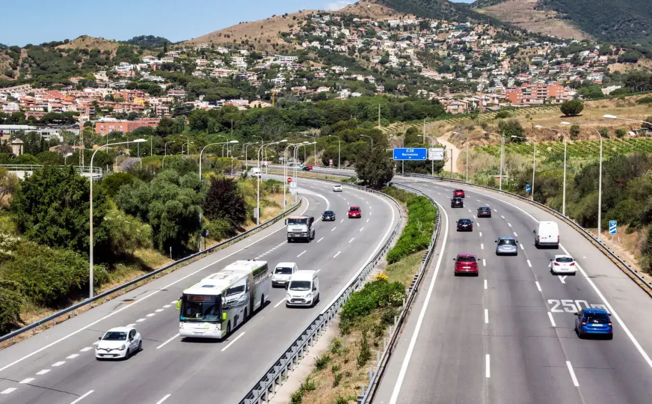 Limitations de vitesse en Espagne et péages - les règles à connaître